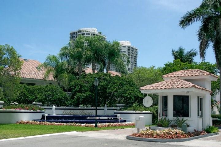 GOLDEN POINTE - Residential Lease