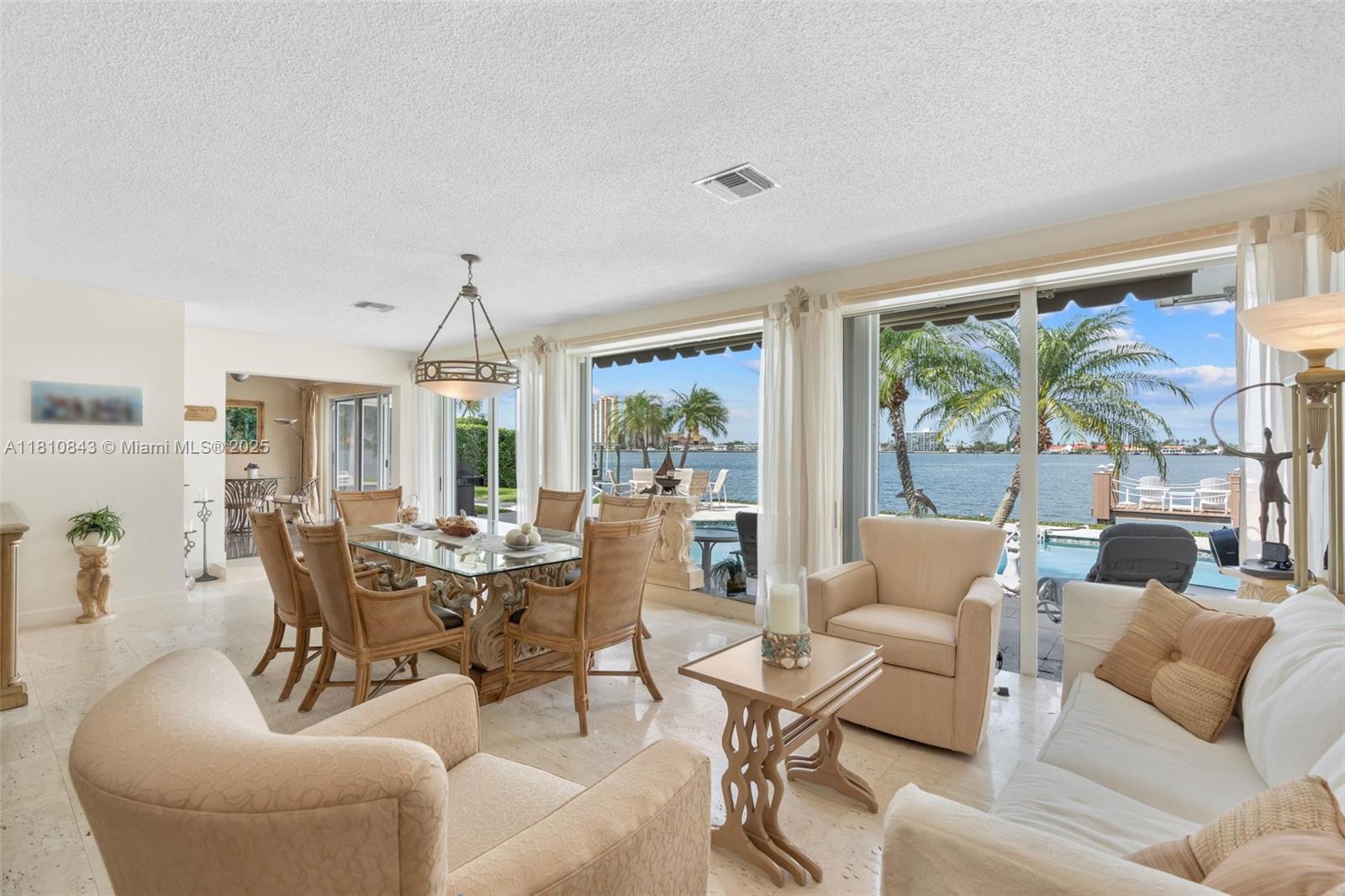 YACHT HARBOR MANOR - Residential