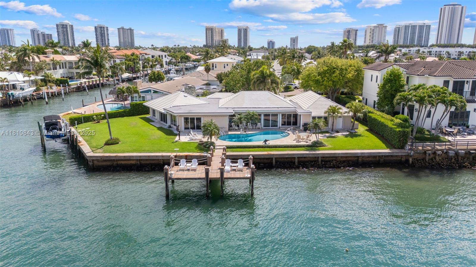 YACHT HARBOR MANOR - Residential