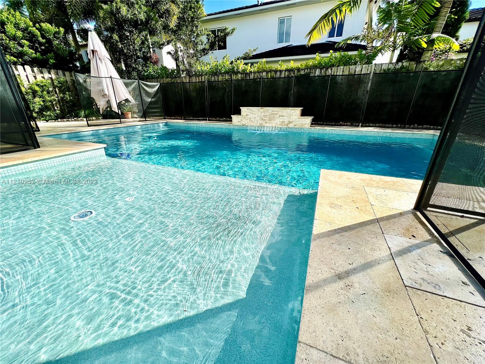 VENETIAN PARC - Residential