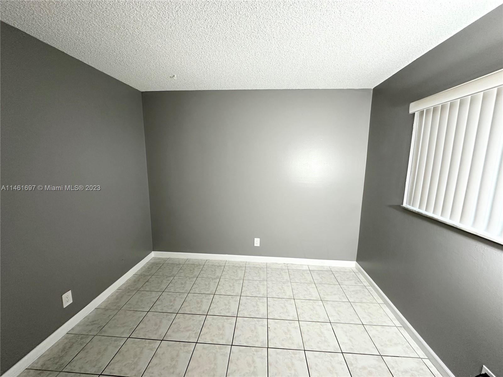 PARKSIDE TOWERS CONDO - Residential Lease
