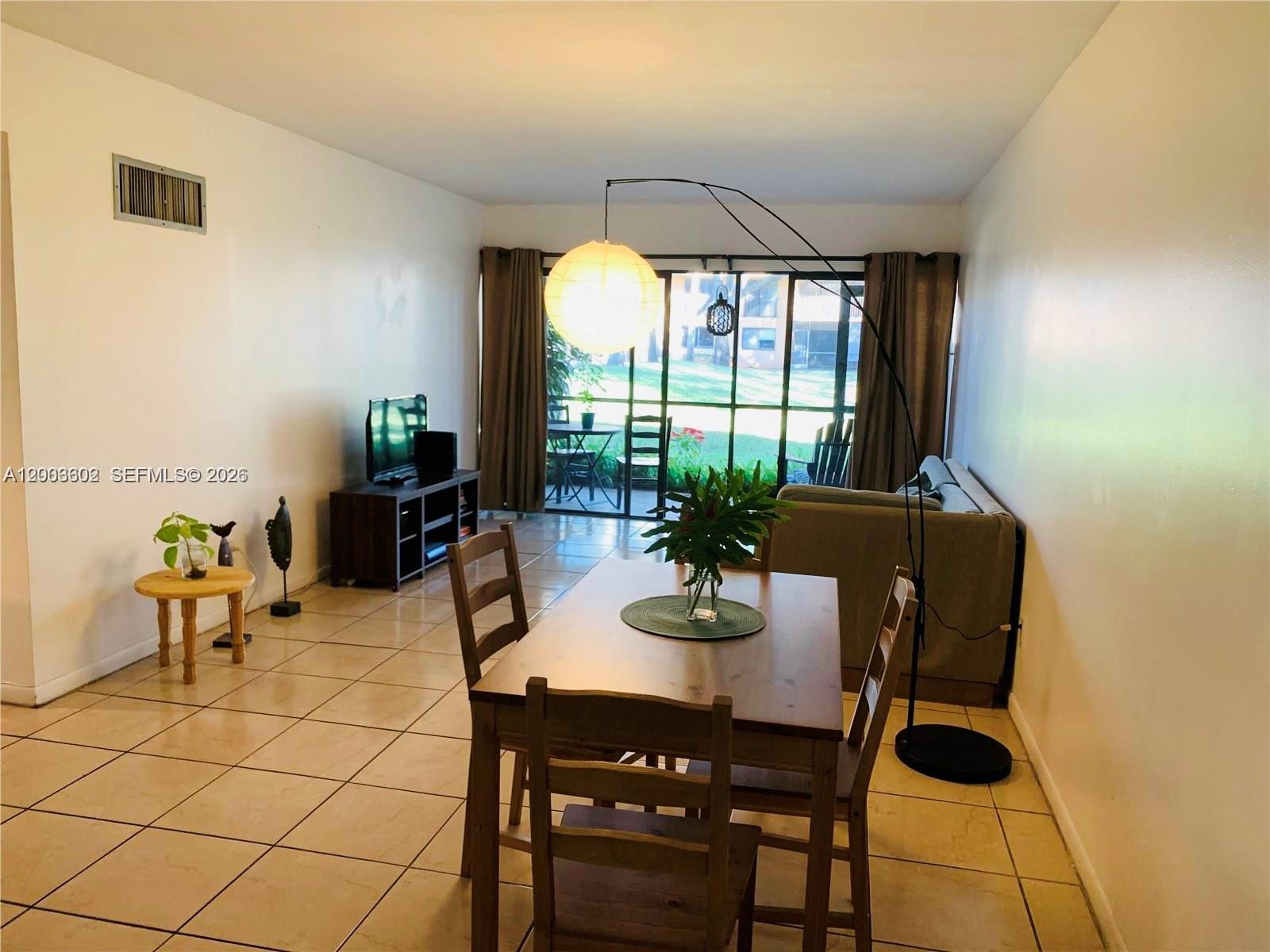 HAMPTON COURT CONDO - Residential