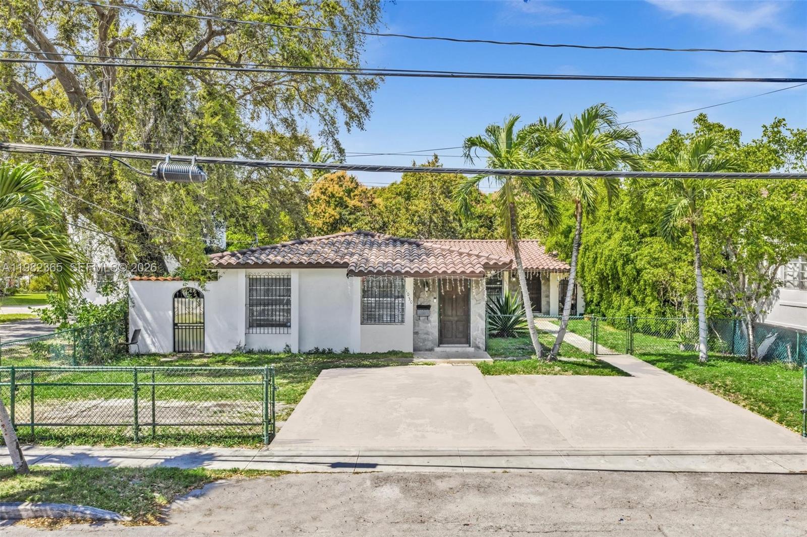 AVACADO PARK - Residential Income