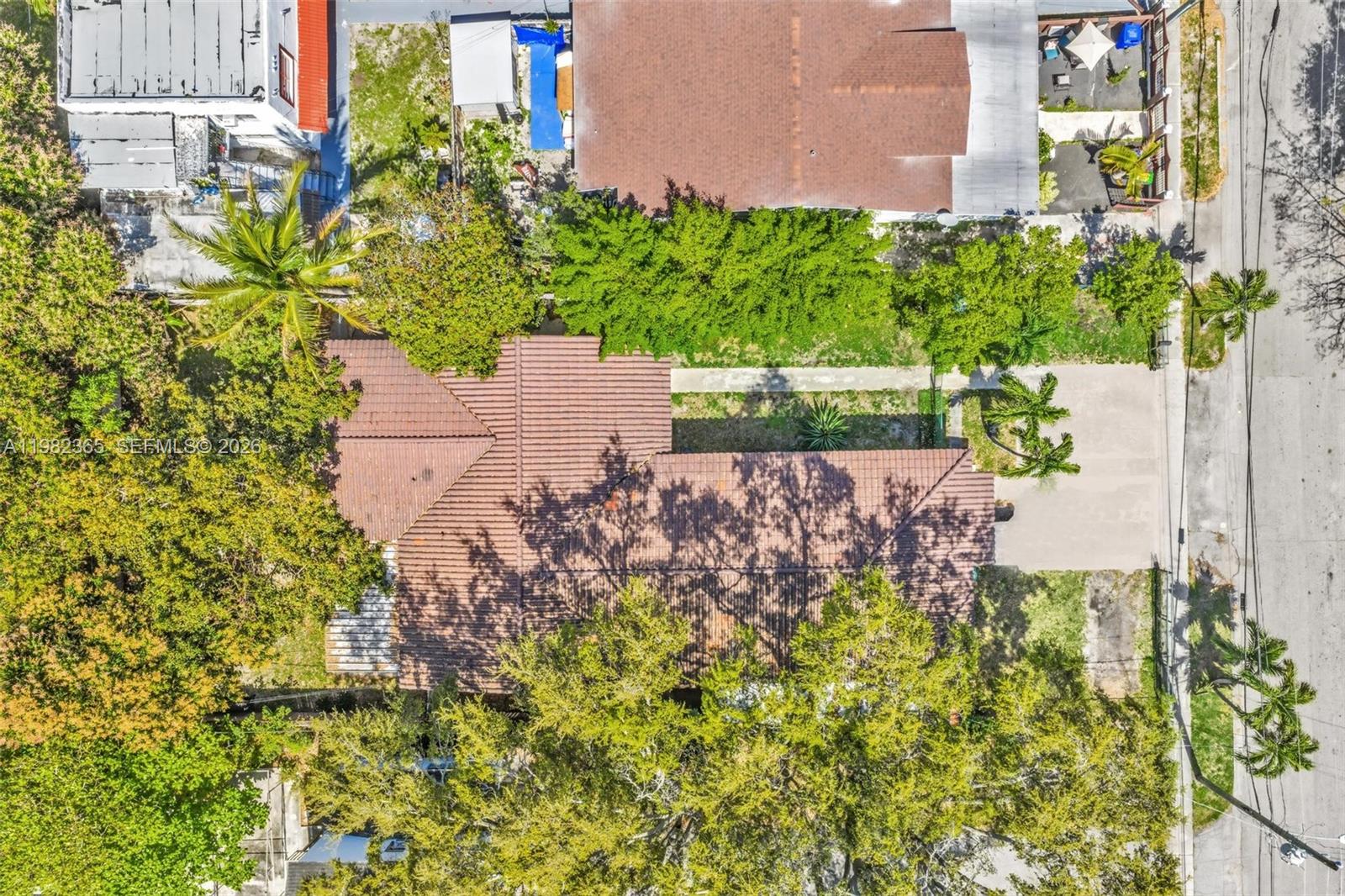 AVACADO PARK - Residential Income