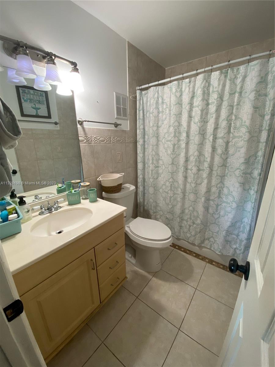 KENDALE LAKES NORTH SEC S - Residential