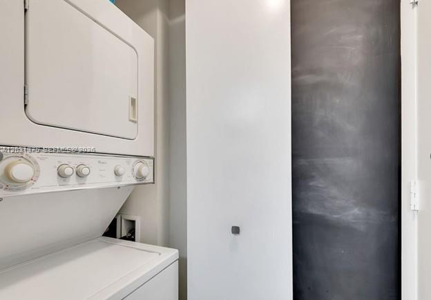 TERRAZAS RIVERPARK VILLAG - Residential