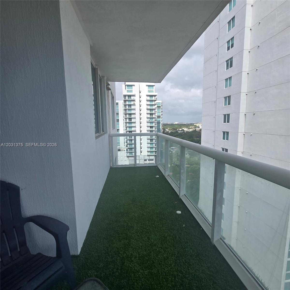 TERRAZAS RIVERPARK VILLAG - Residential