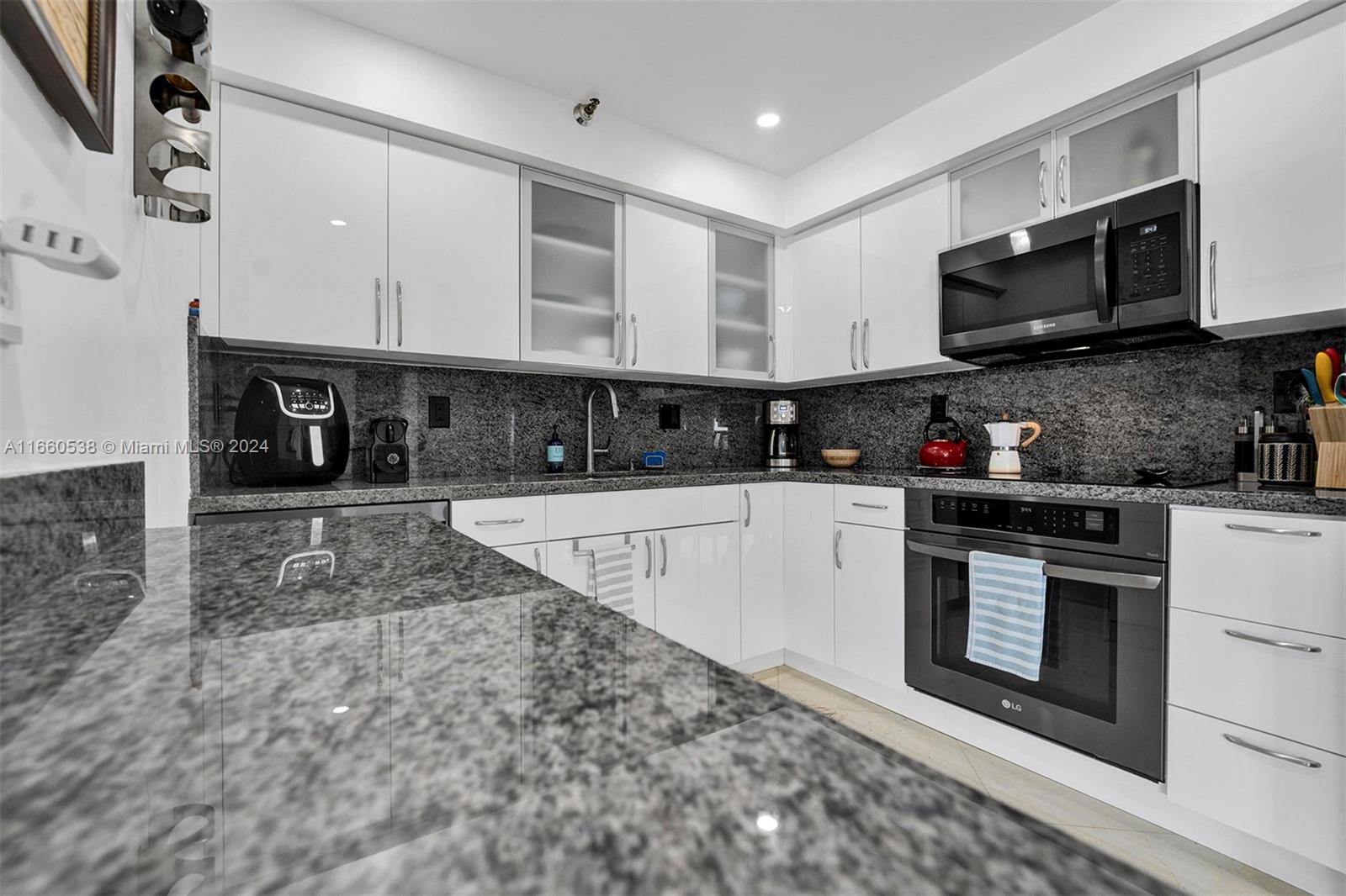 MYSTIC POINTE TOWER 500 C - Residential Lease
