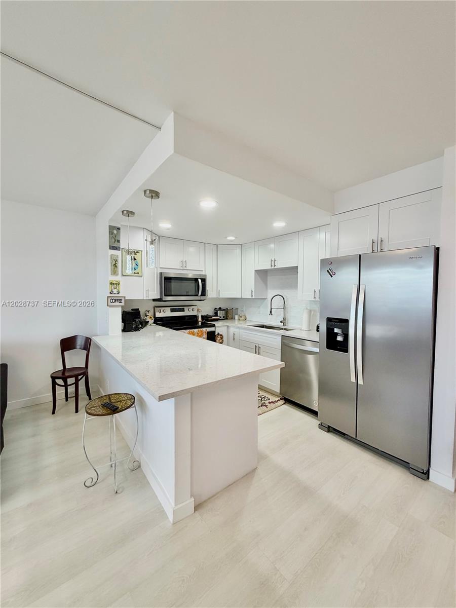 CAMBRIDGE F CONDO - Residential