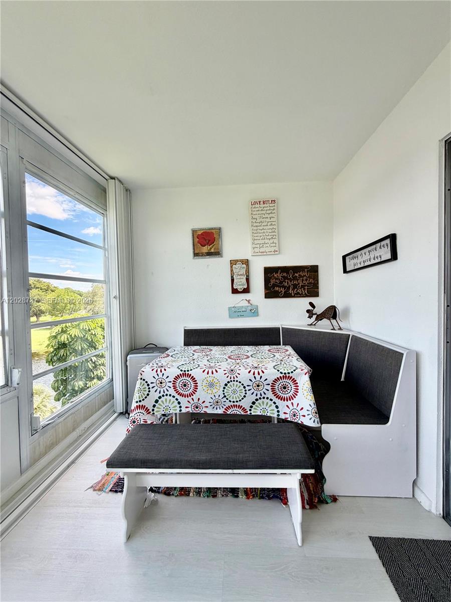 CAMBRIDGE F CONDO - Residential