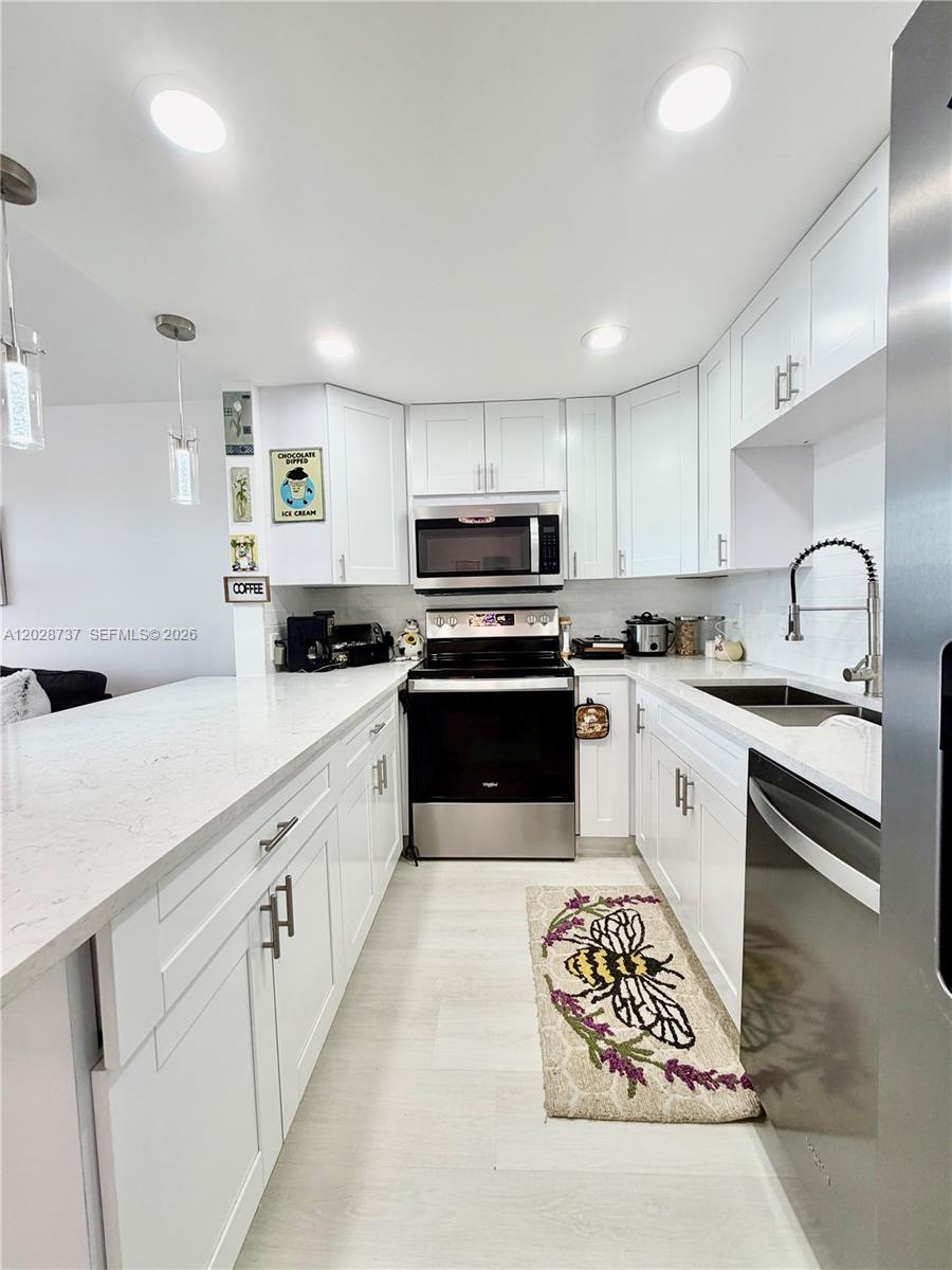 CAMBRIDGE F CONDO - Residential