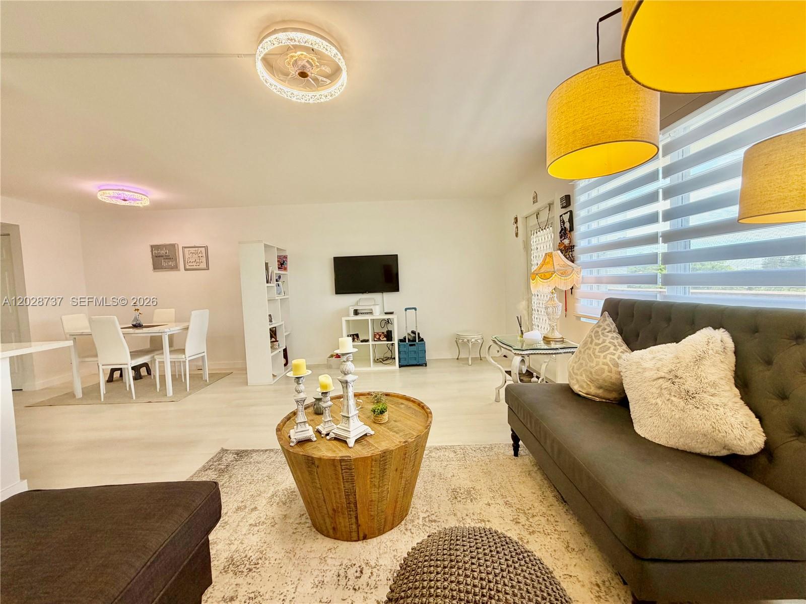CAMBRIDGE F CONDO - Residential