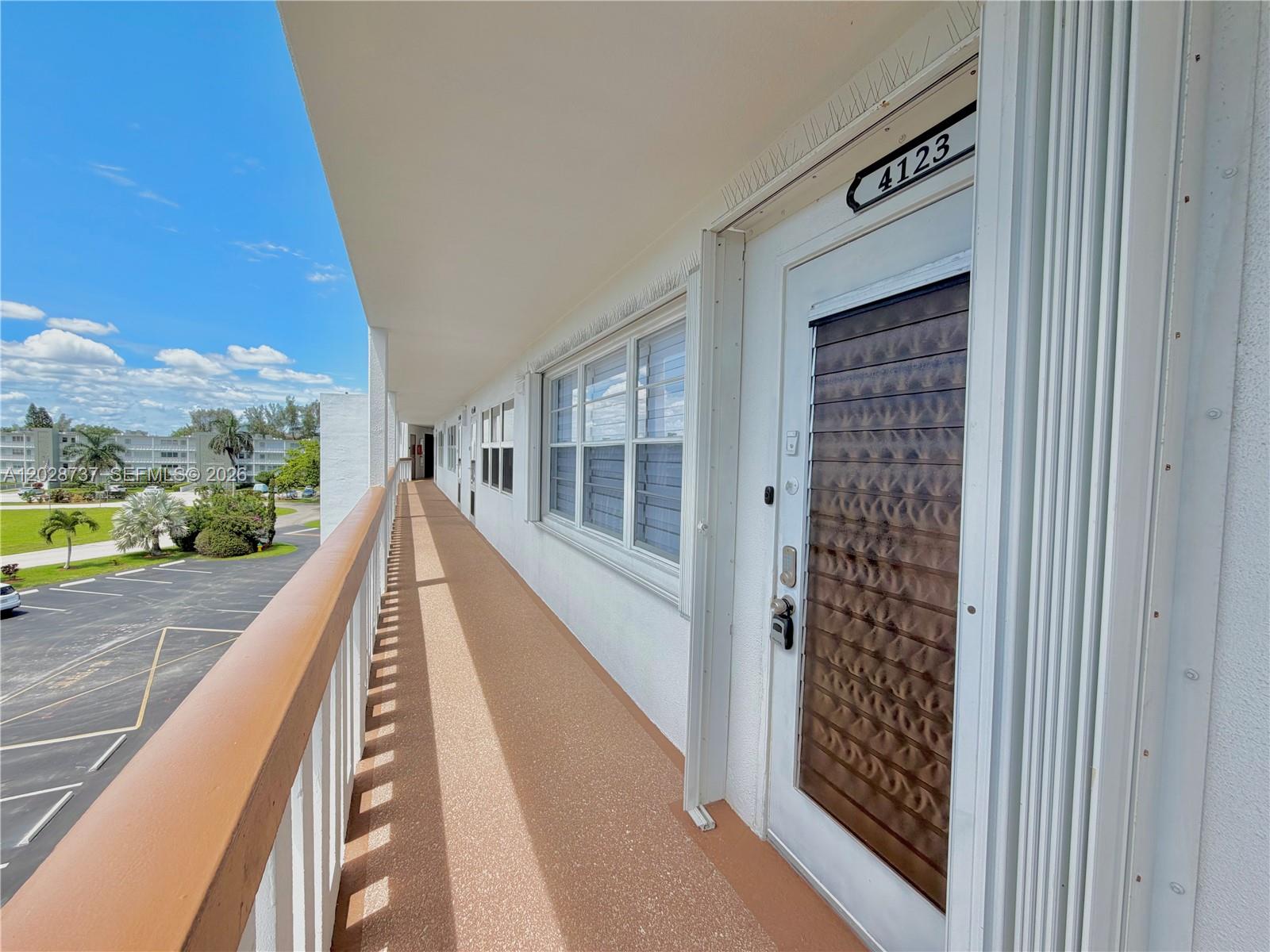CAMBRIDGE F CONDO - Residential