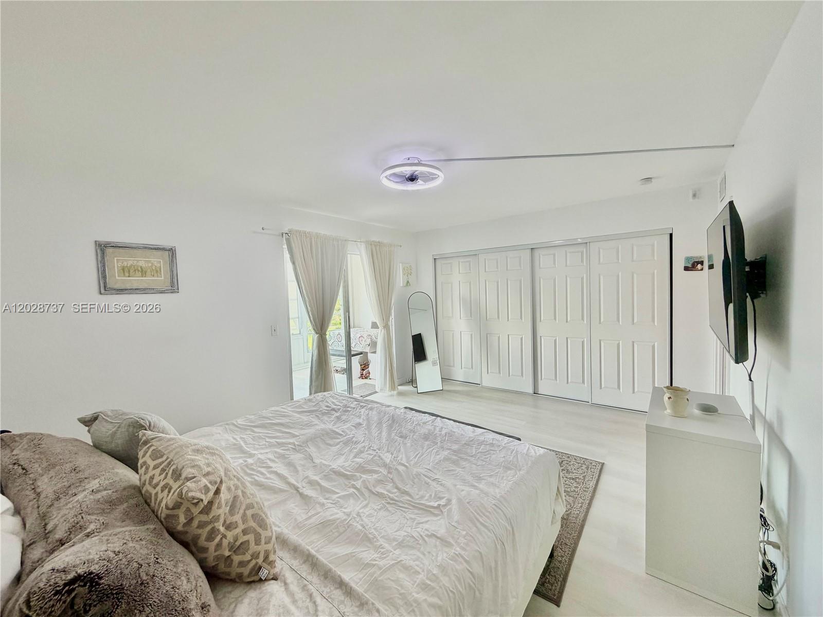 CAMBRIDGE F CONDO - Residential