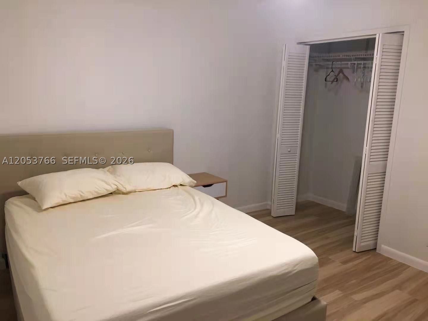 EASTERN SHORES WHITE HOUS - Residential Lease