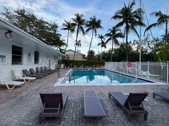 EASTERN SHORES WHITE HOUS - Residential Lease