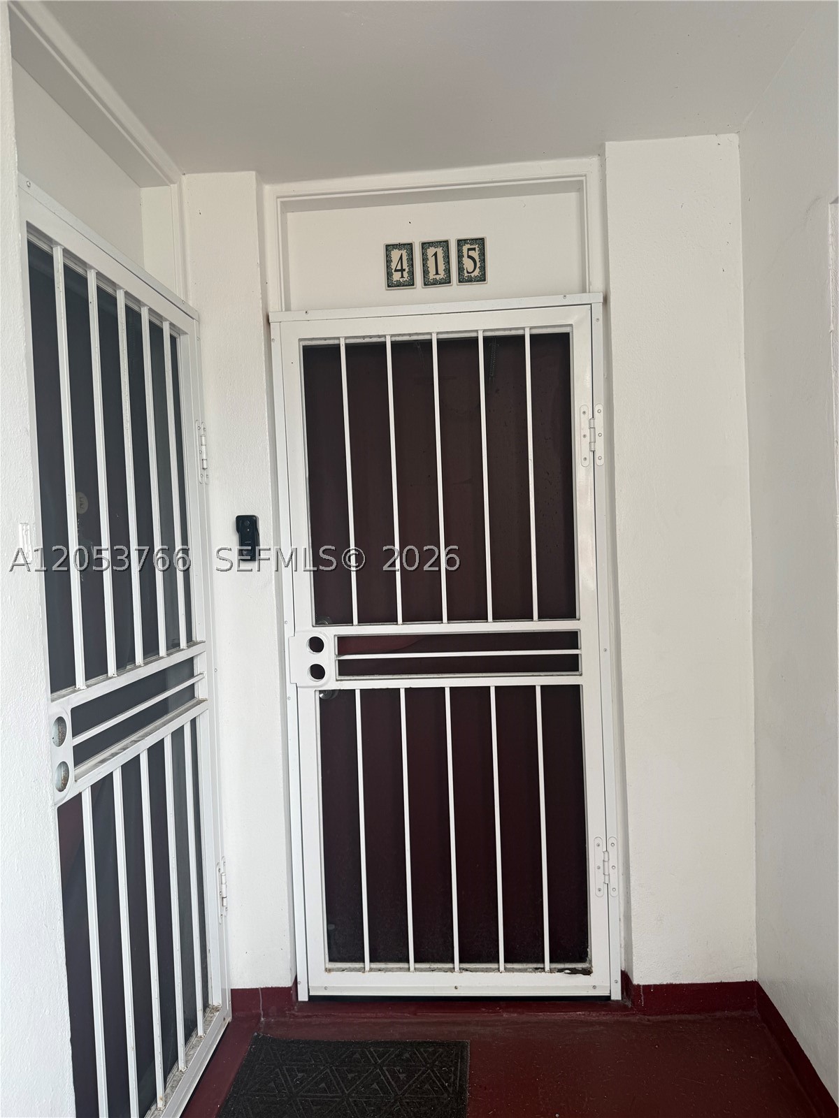 EASTERN SHORES WHITE HOUS - Residential Lease