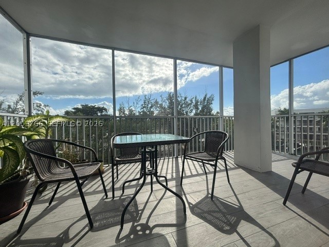EASTERN SHORES WHITE HOUS - Residential Lease