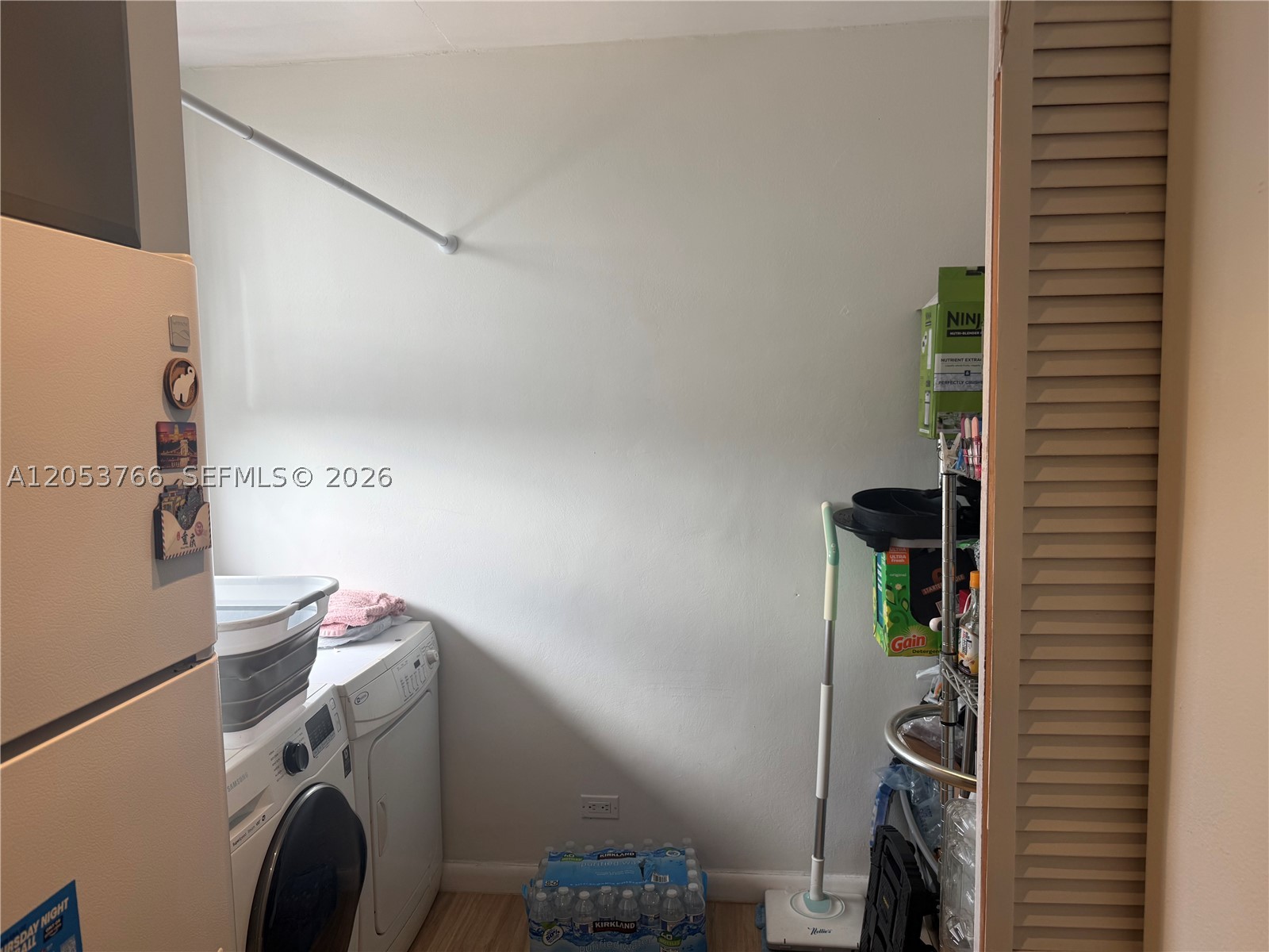EASTERN SHORES WHITE HOUS - Residential Lease