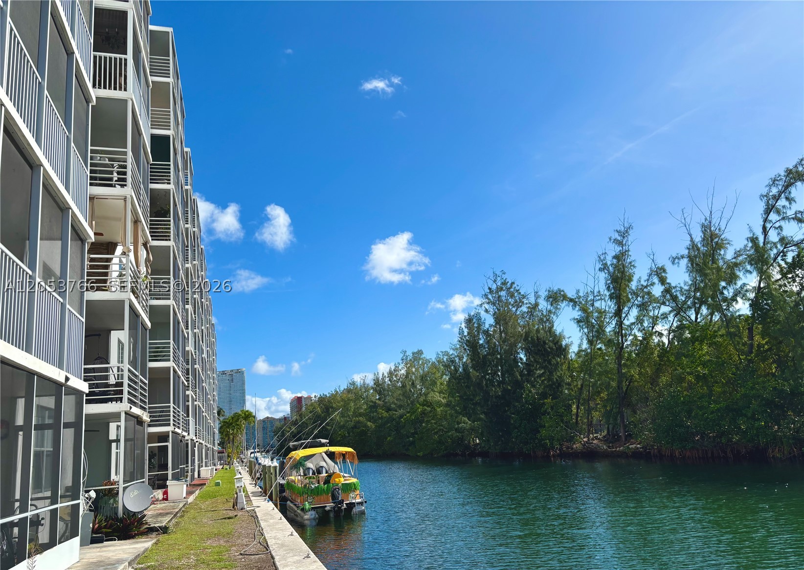 EASTERN SHORES WHITE HOUS - Residential Lease