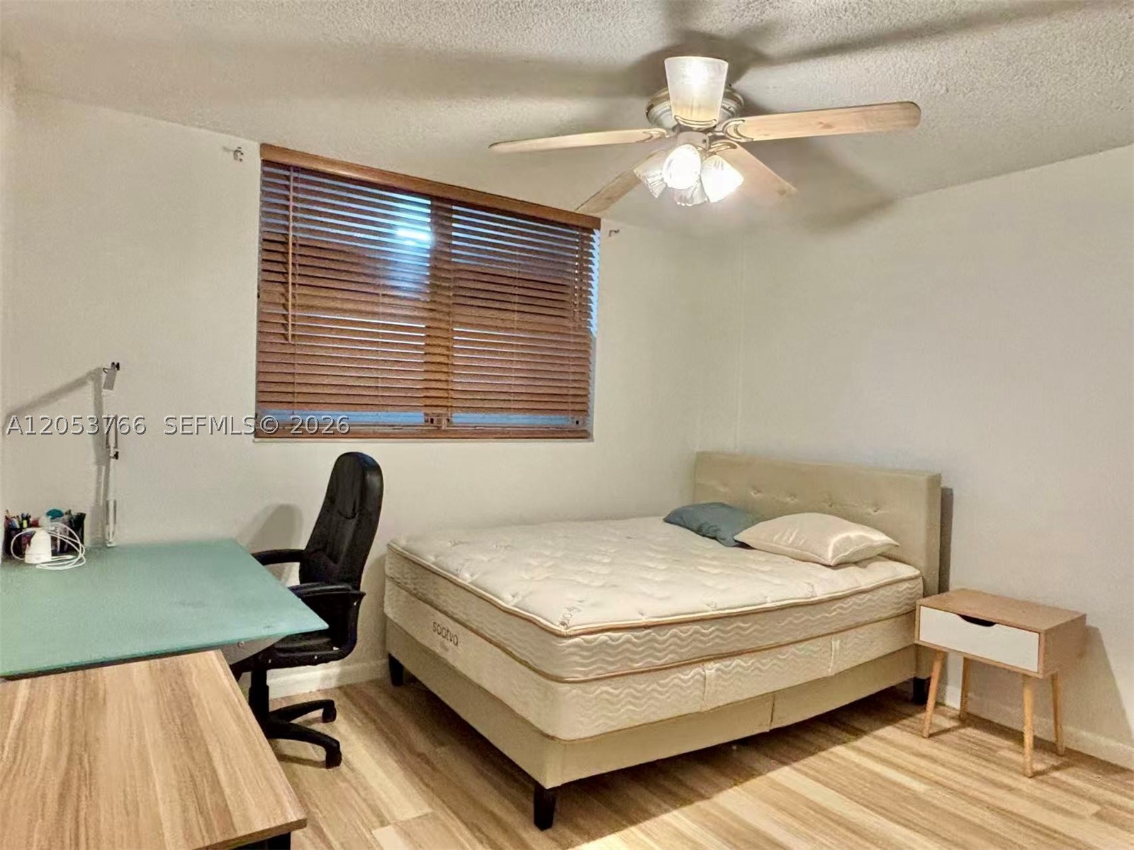 EASTERN SHORES WHITE HOUS - Residential Lease