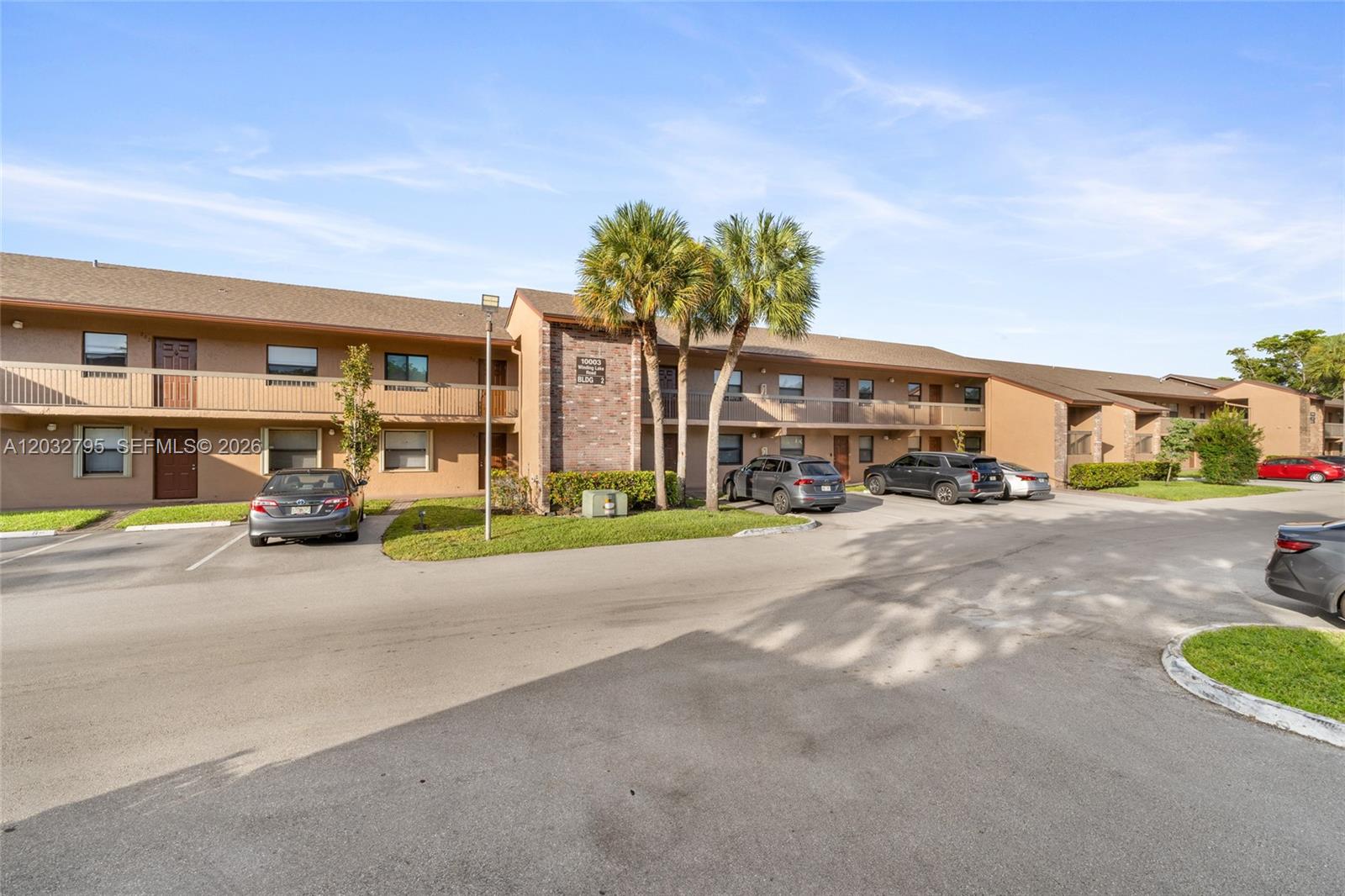 WINDING LAKE AT WELLEBY C - Residential