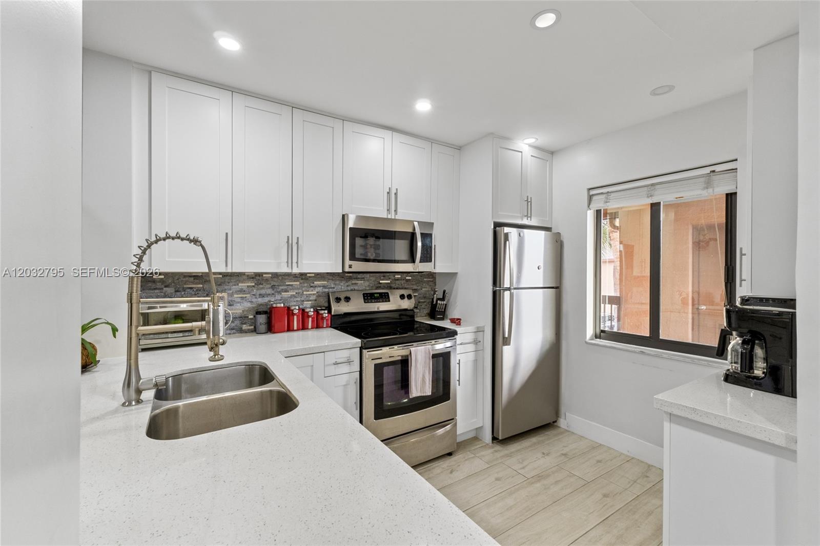 WINDING LAKE AT WELLEBY C - Residential