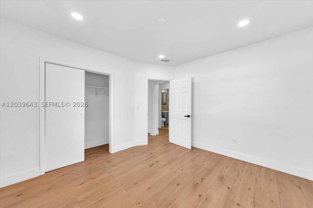 INGLESIDE PARK - Residential