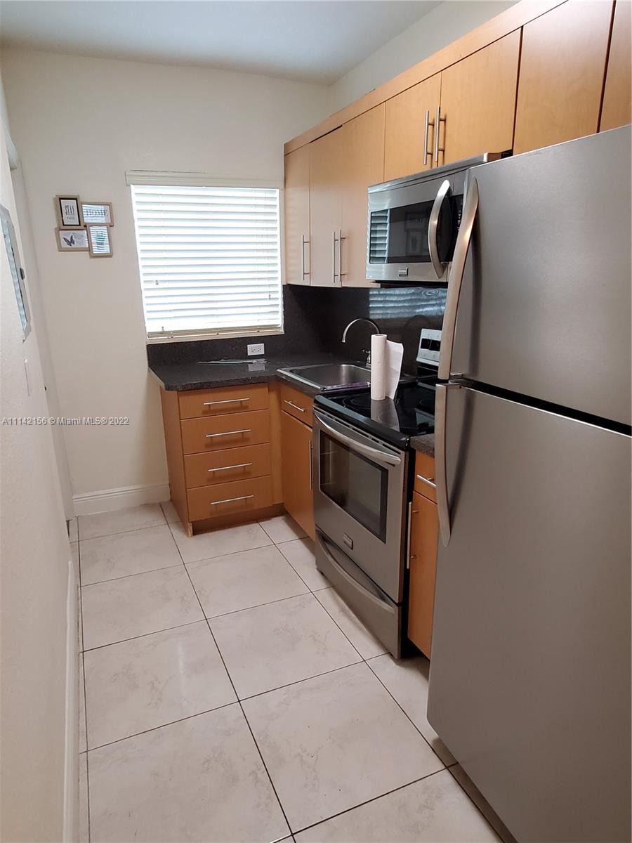 LINCOLN SUB - Residential Lease
