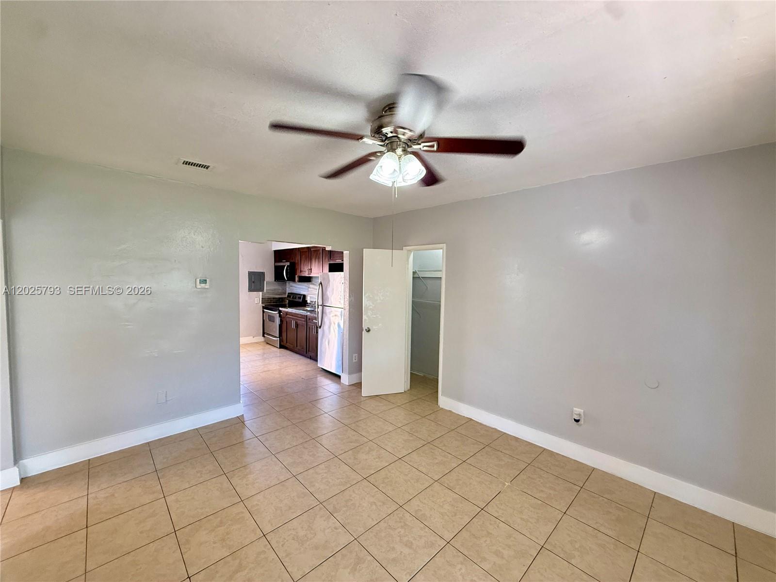FLORAL PARK 1ST AMD PL - Residential Lease