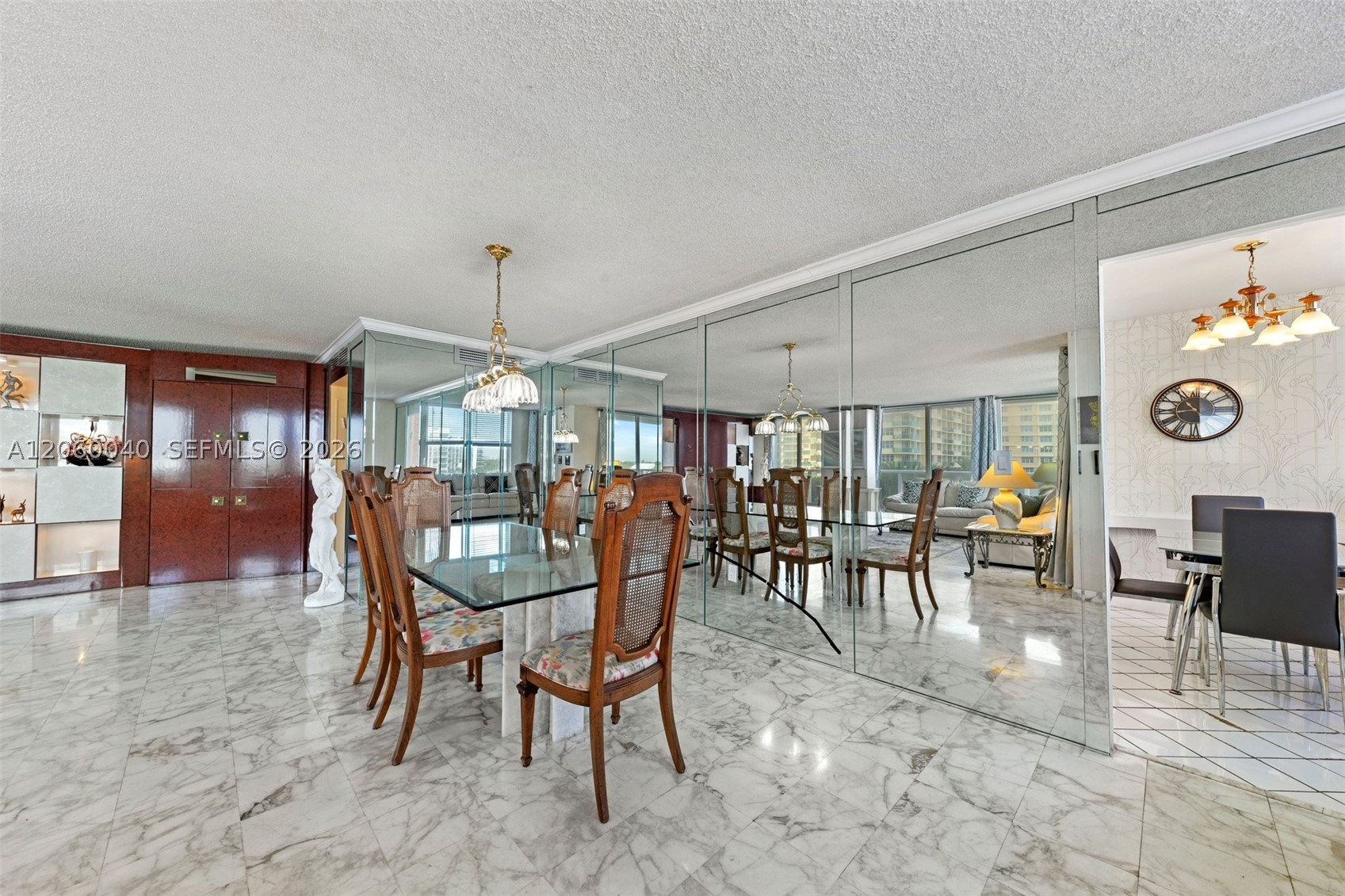 AQUARIUS CONDO - Residential