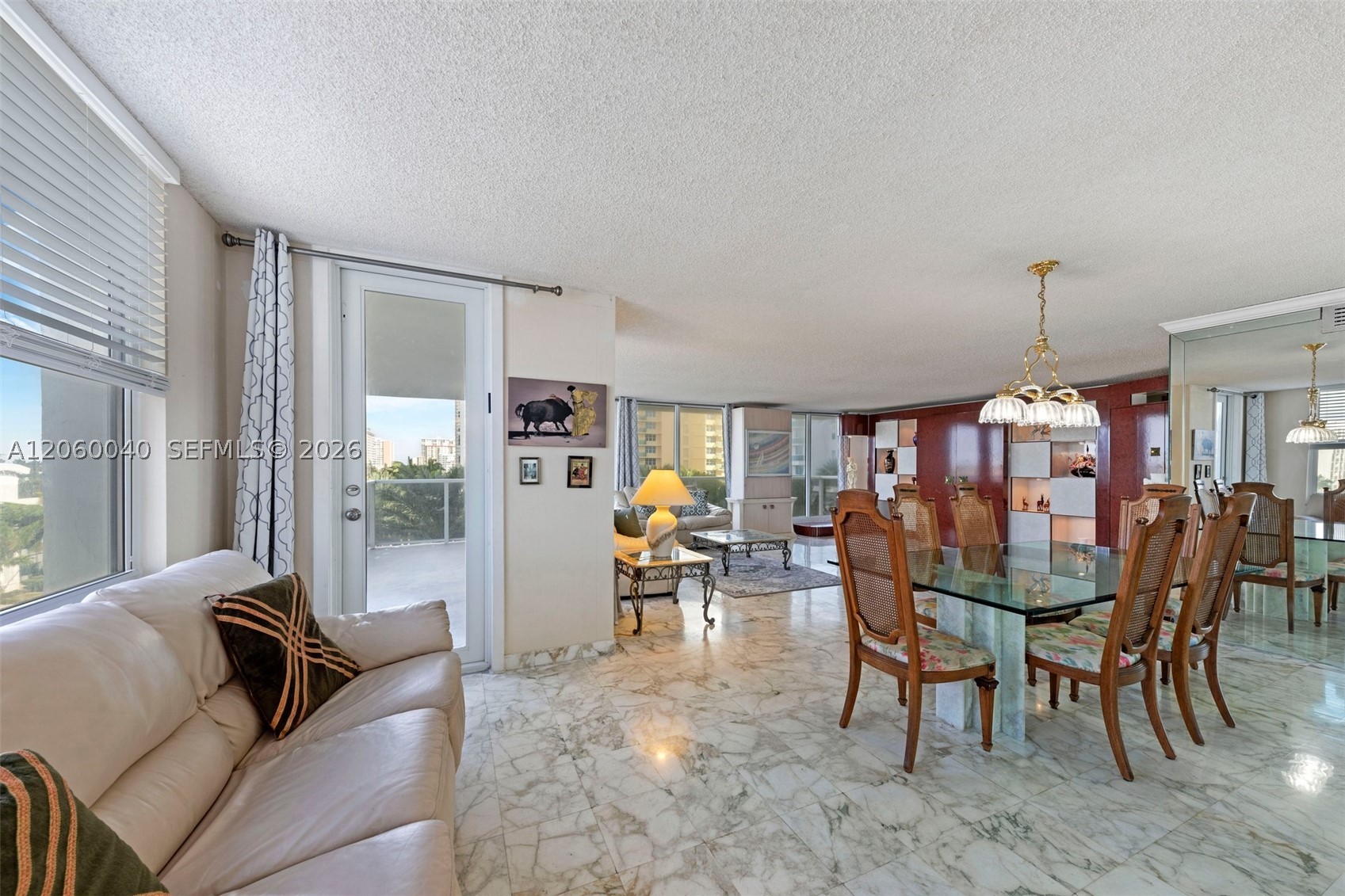 AQUARIUS CONDO - Residential