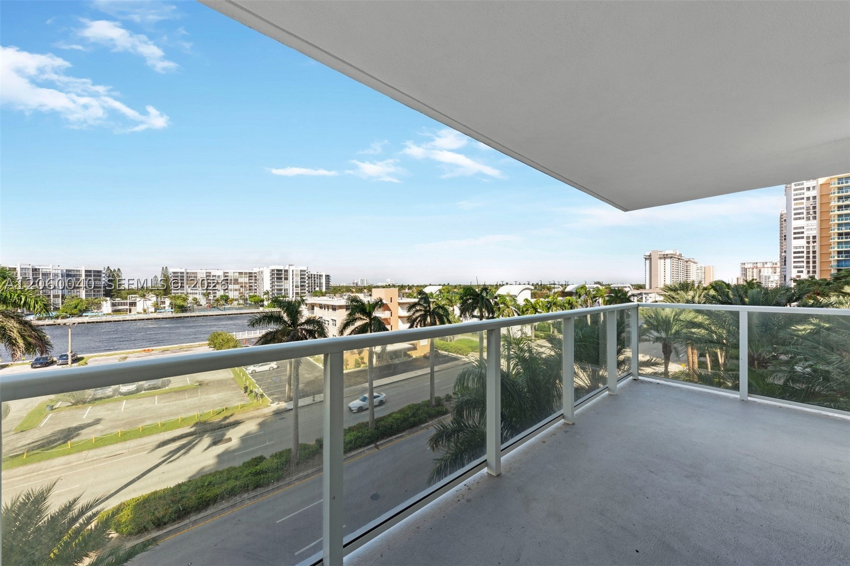 AQUARIUS CONDO - Residential