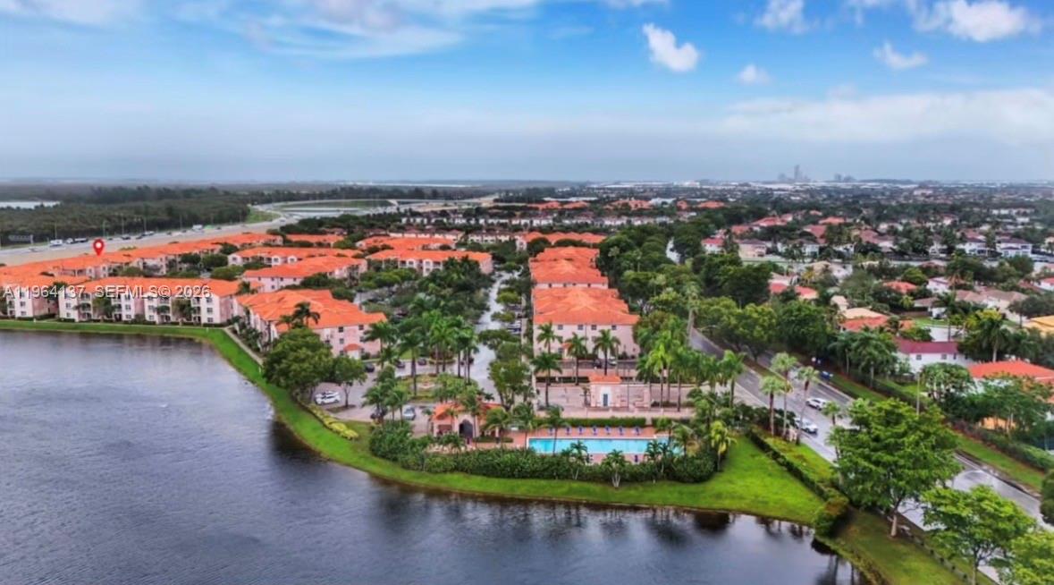 THE COURTS AT DORAL ISLE - Residential
