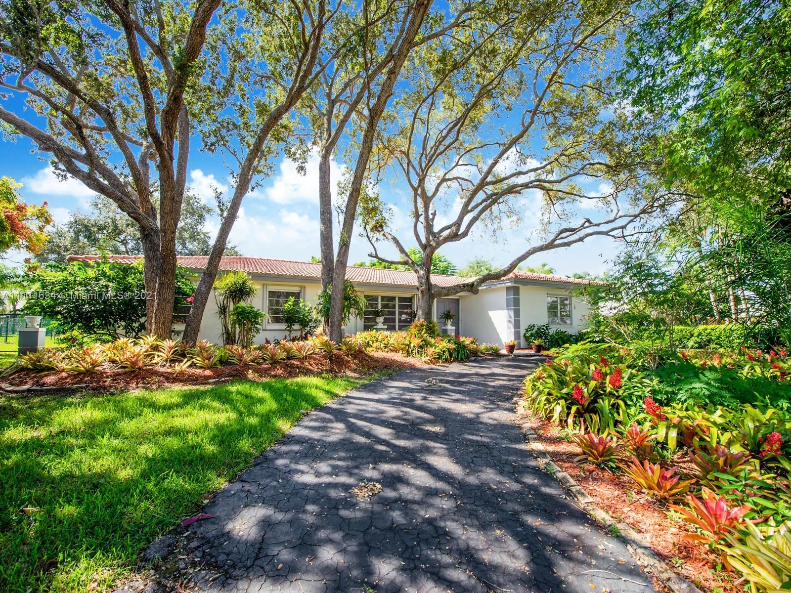 PALMETTO PINES ESTATES - Residential