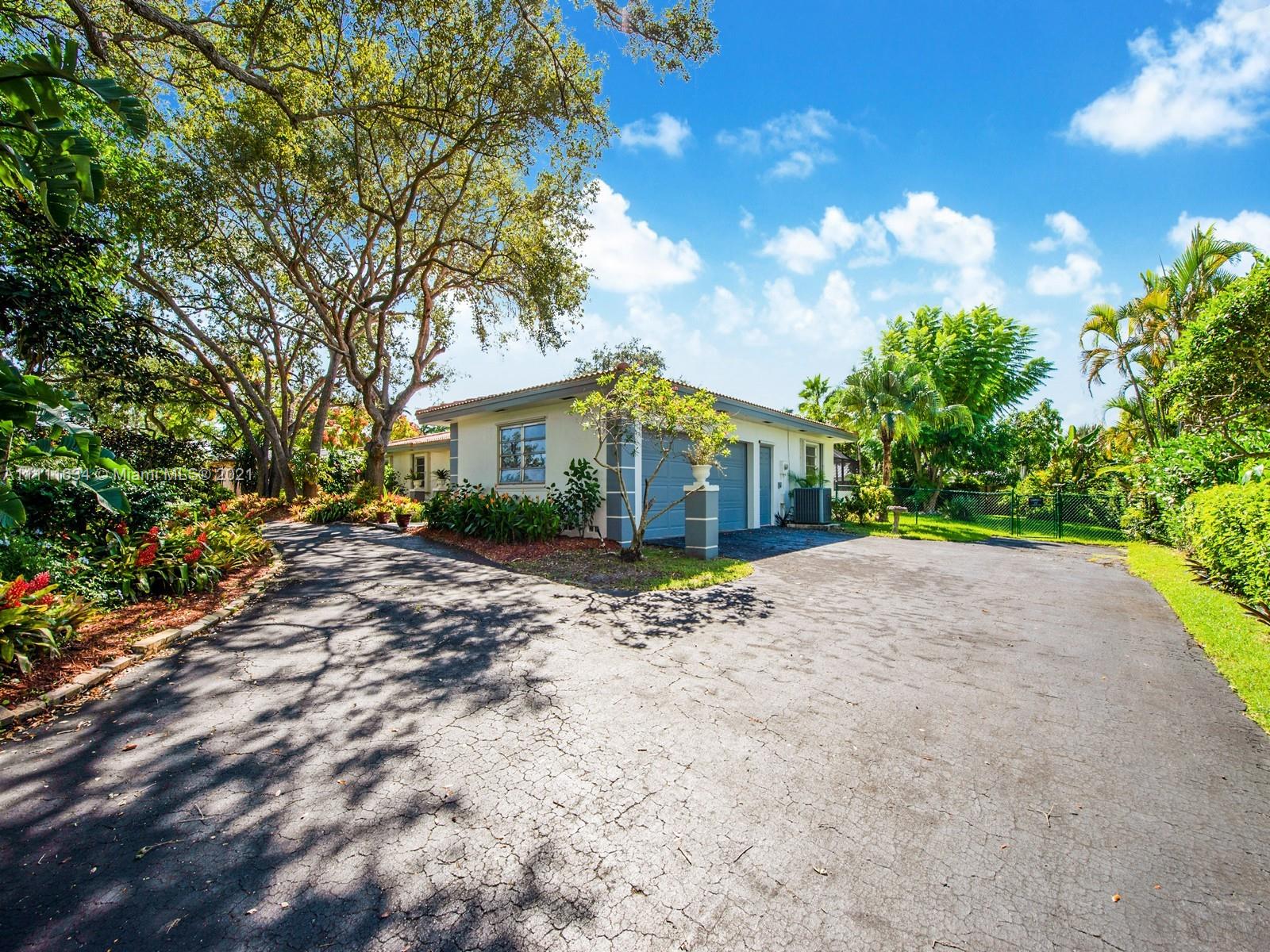PALMETTO PINES ESTATES - Residential