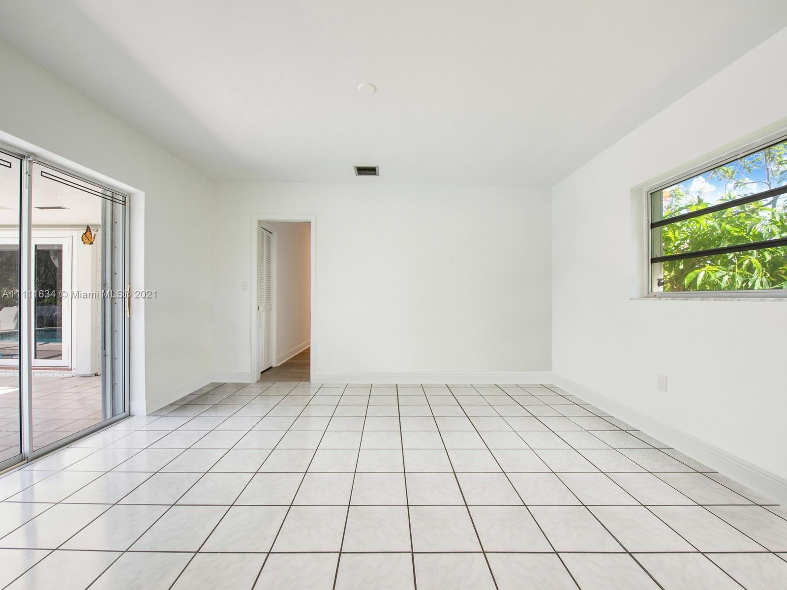 PALMETTO PINES ESTATES - Residential