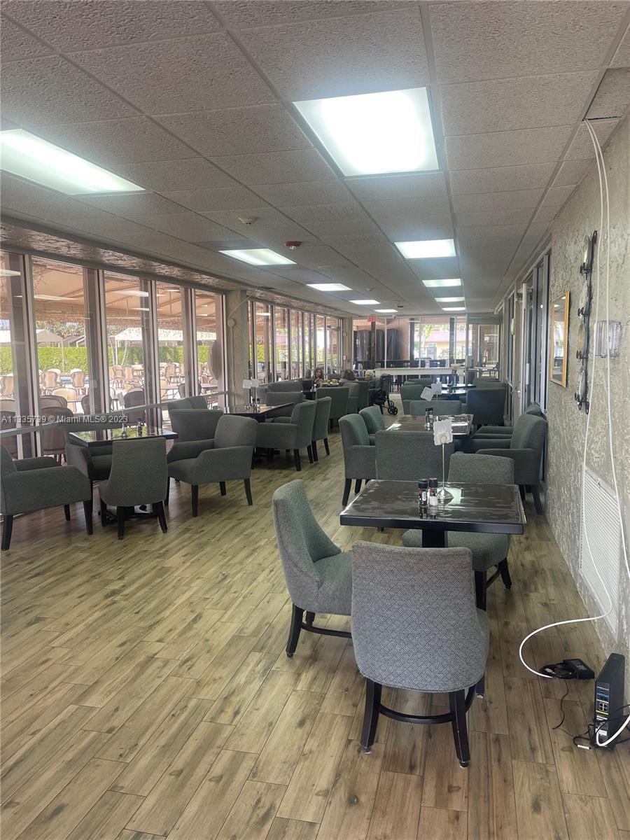 GOLDEN LAKES VILLAGE COND - Residential Lease