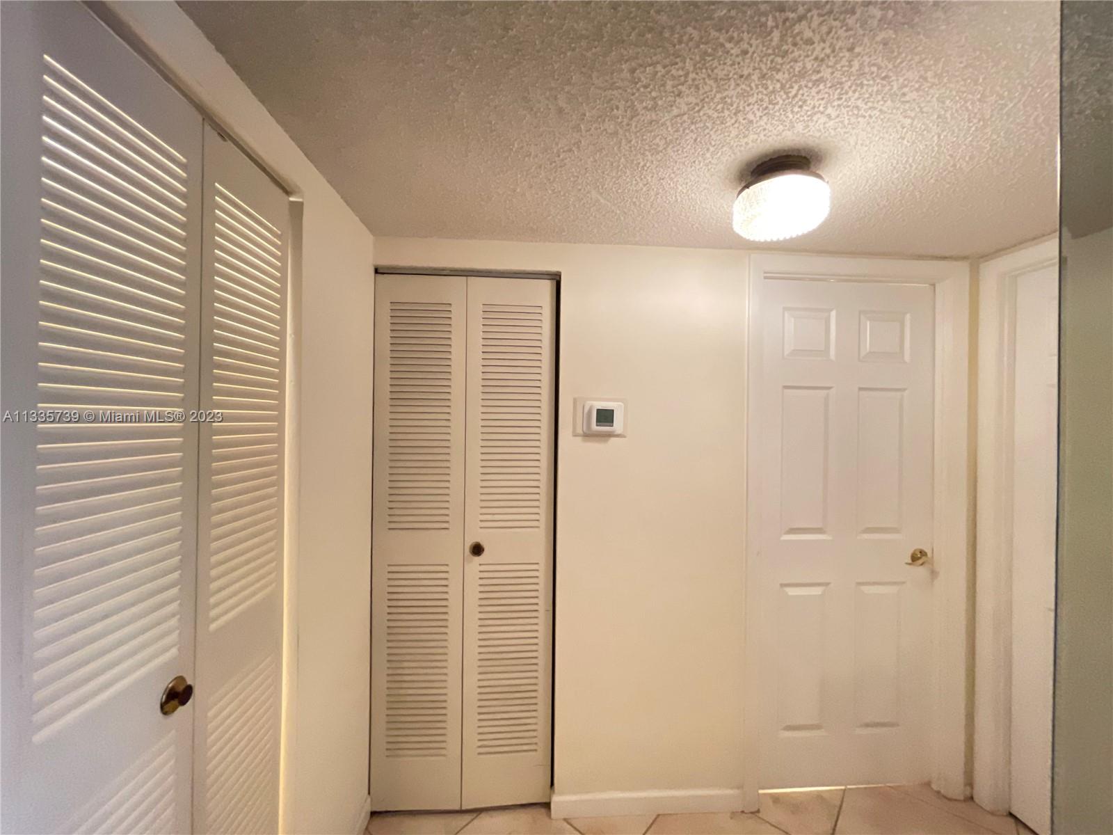 GOLDEN LAKES VILLAGE COND - Residential Lease