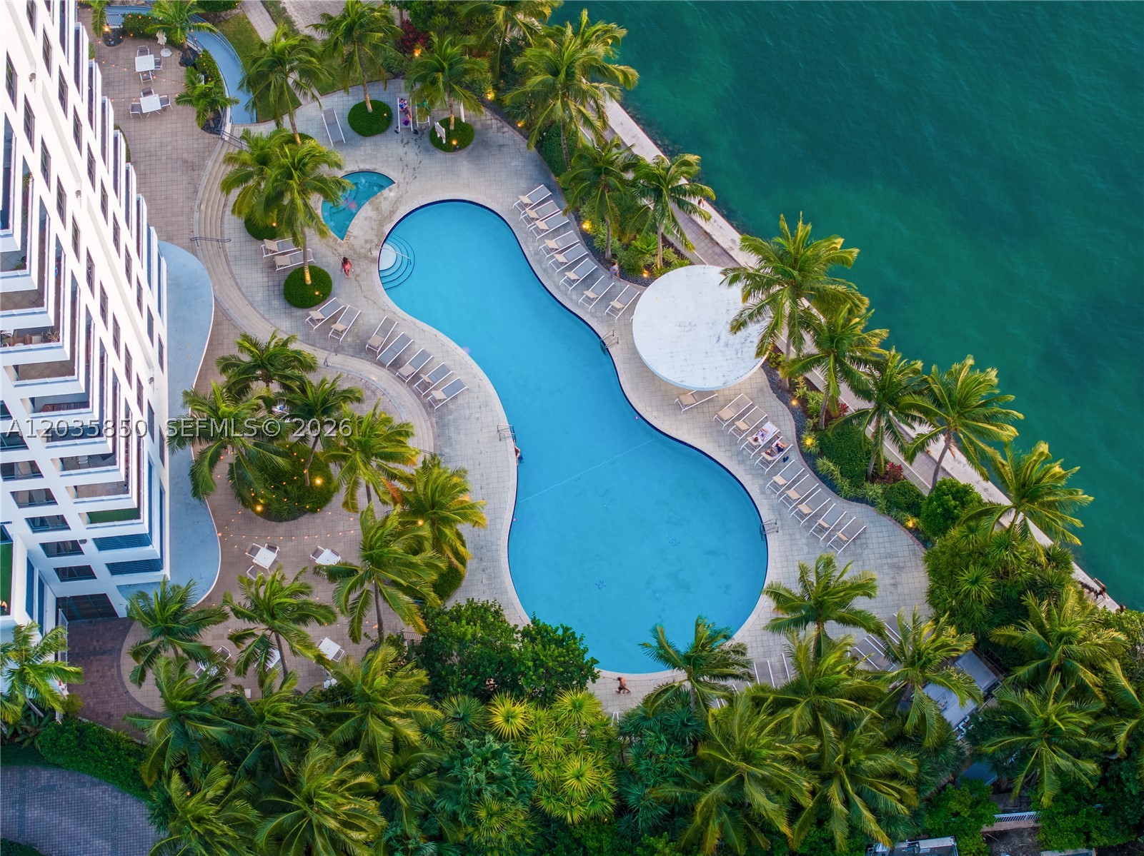 THE WAVERLY AT SOUTH BEACH - Residential