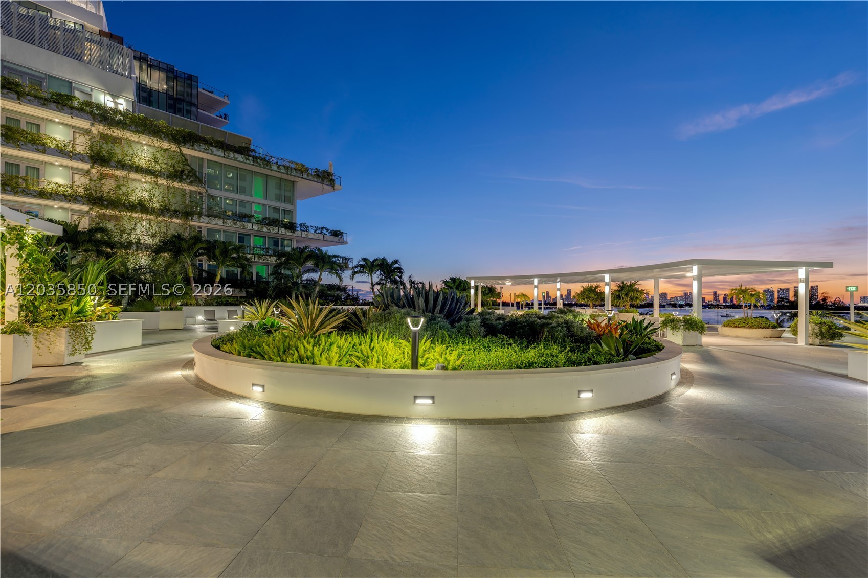 THE WAVERLY AT SOUTH BEACH - Residential