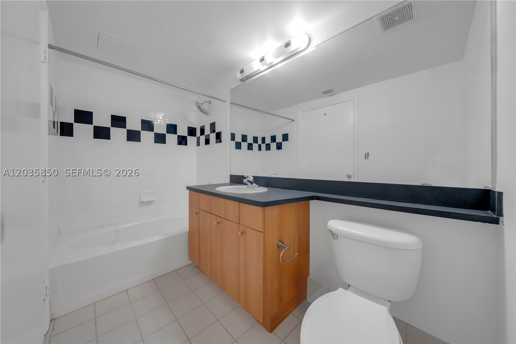 THE WAVERLY AT SOUTH BEACH - Residential