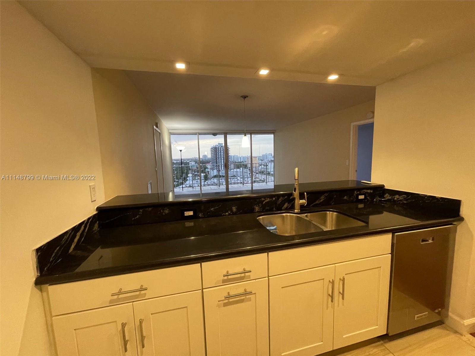THE GRANDVIEW PALACE - Residential Lease