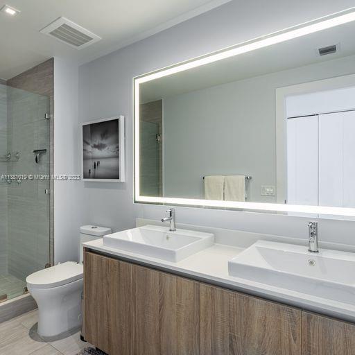 AVENTURA PARKSQUARE RES - Residential Lease