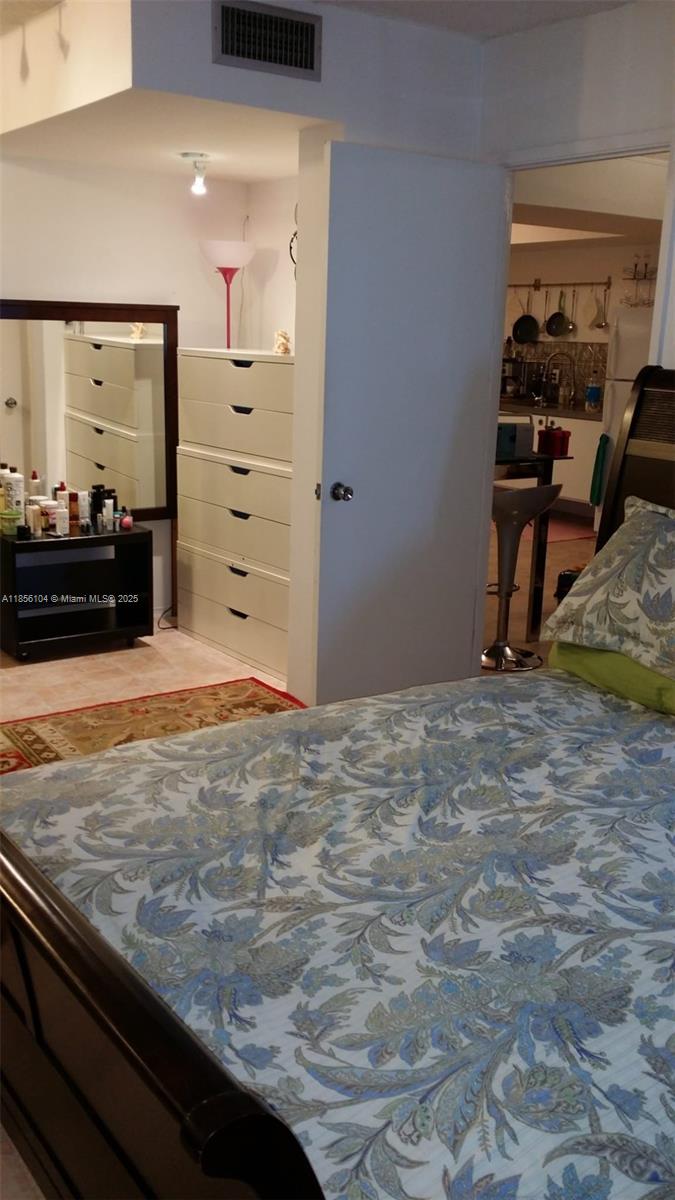 BUCKLEY TOWERS CONDO - EA - Residential