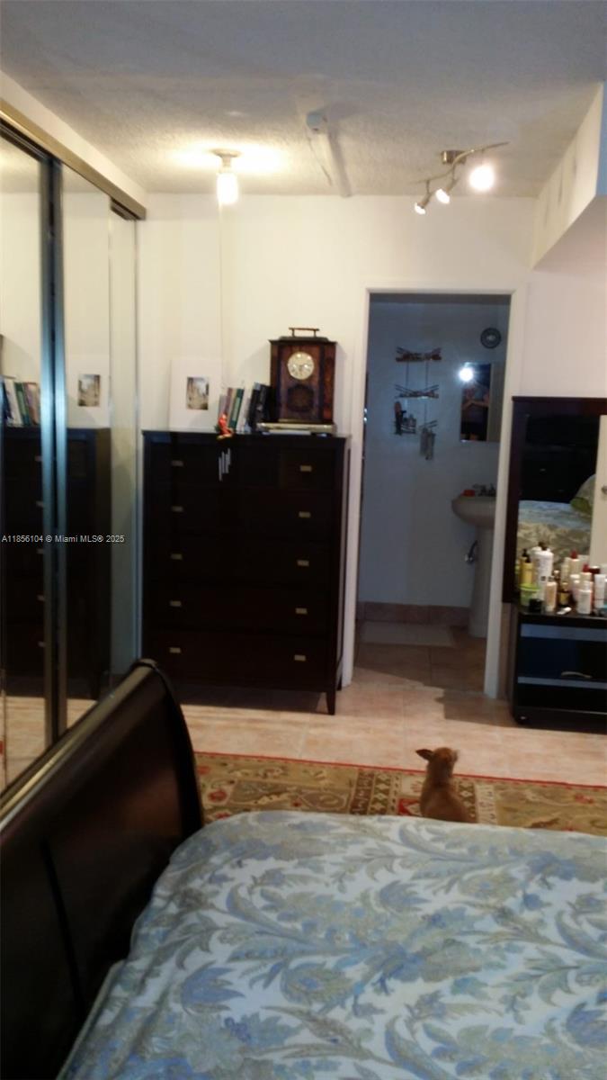 BUCKLEY TOWERS CONDO - EA - Residential
