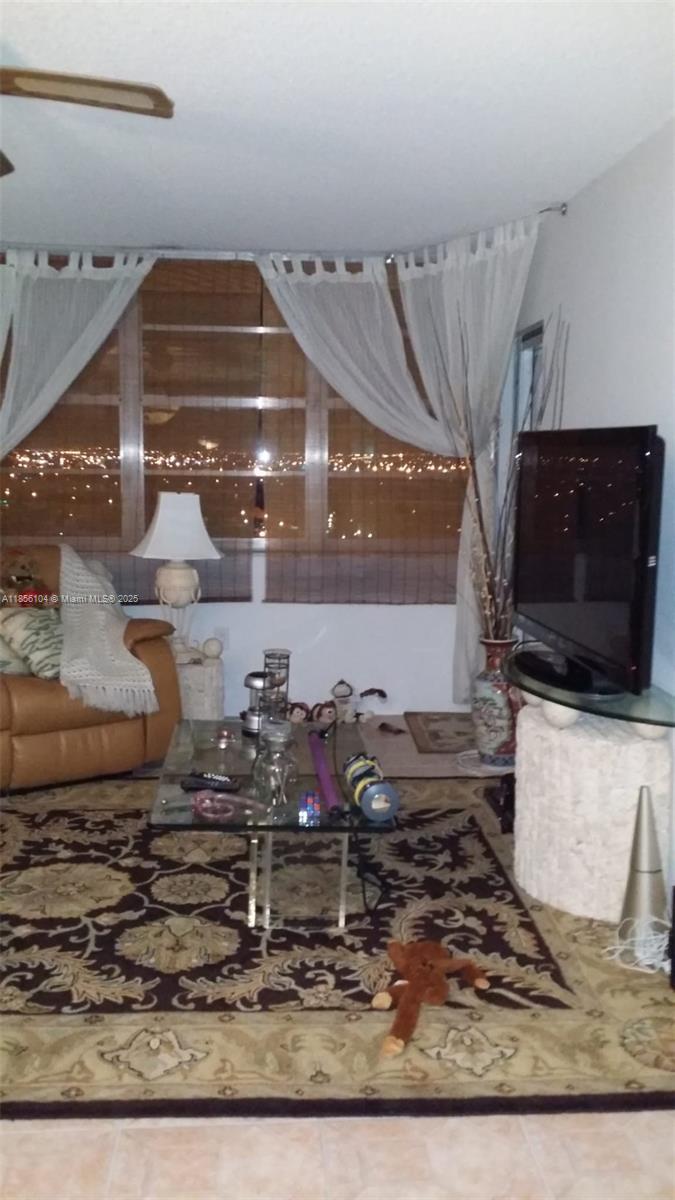 BUCKLEY TOWERS CONDO - EA - Residential