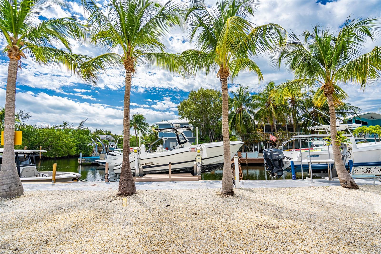 CALUSA CAMPGROUND - Land