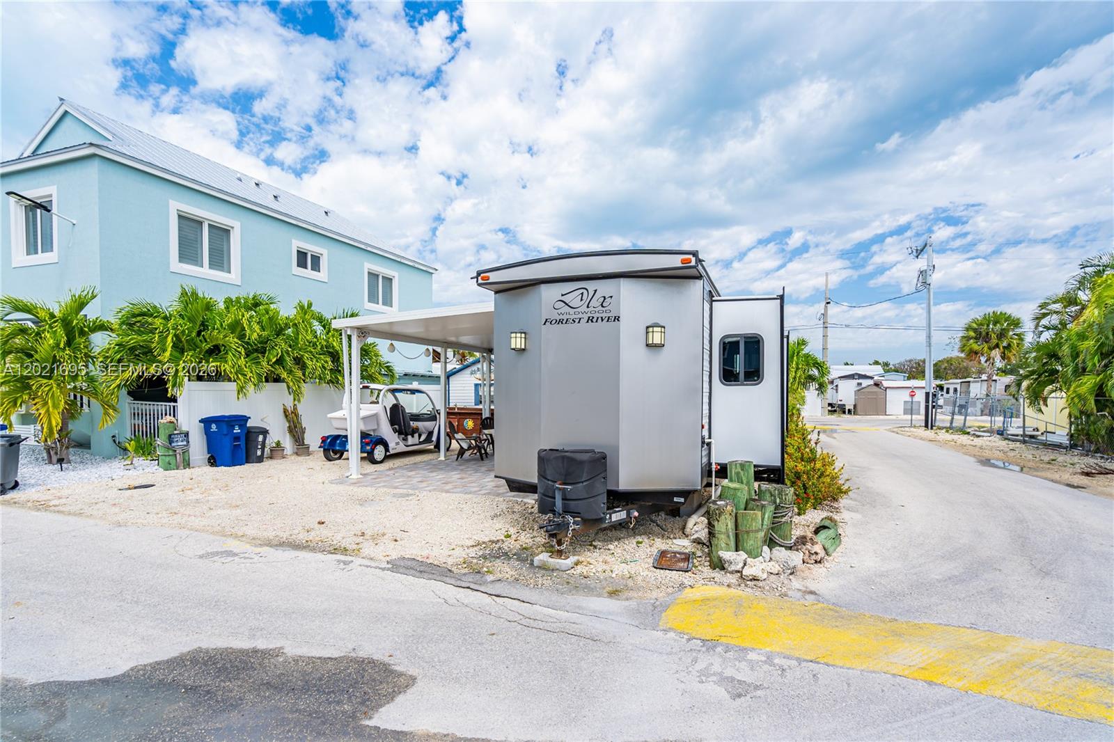 CALUSA CAMPGROUND - Land