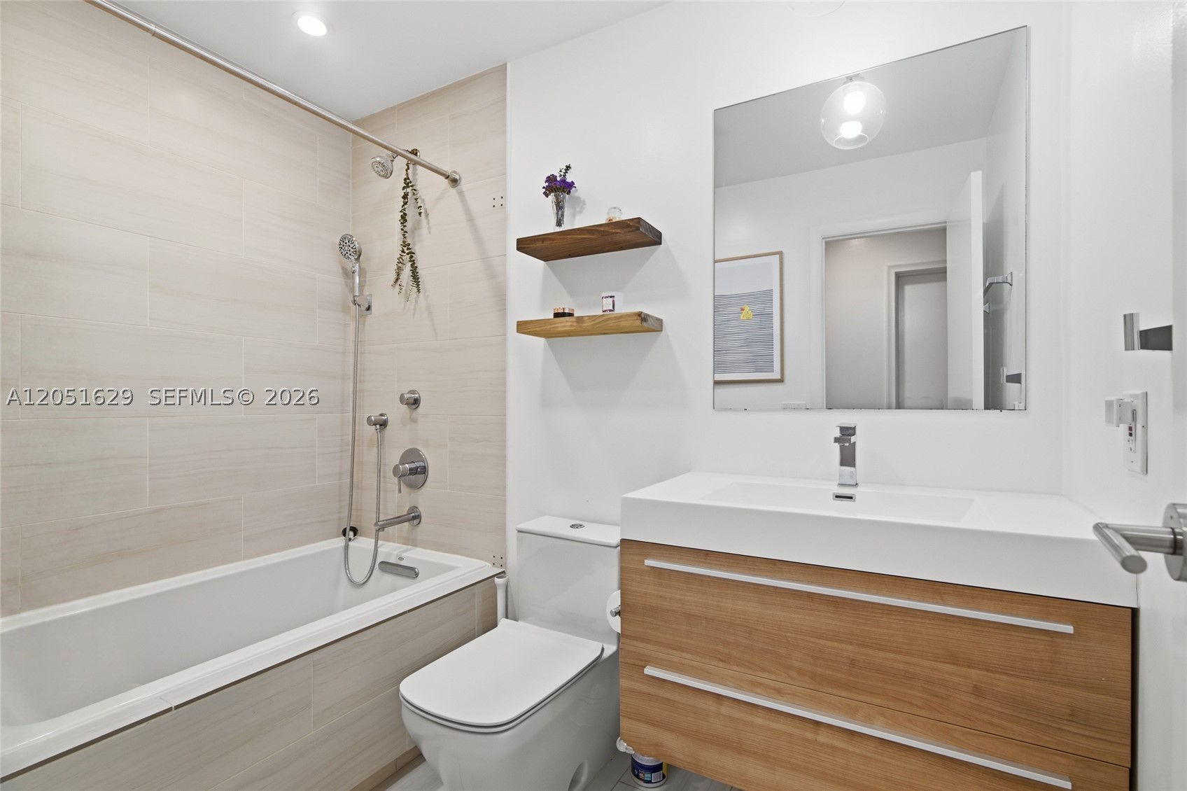 EVERGLADES SUGAR & LAND C - Residential
